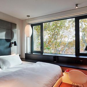 Camera con letto king size